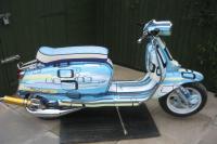 Scooter gallery photo 1